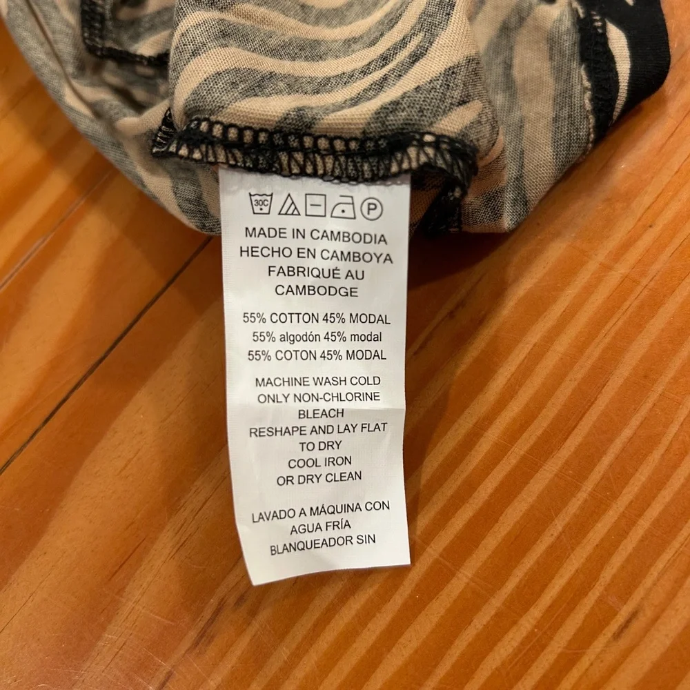 Animal Print  Michael Kors Top Size L - Picture 5 of 9